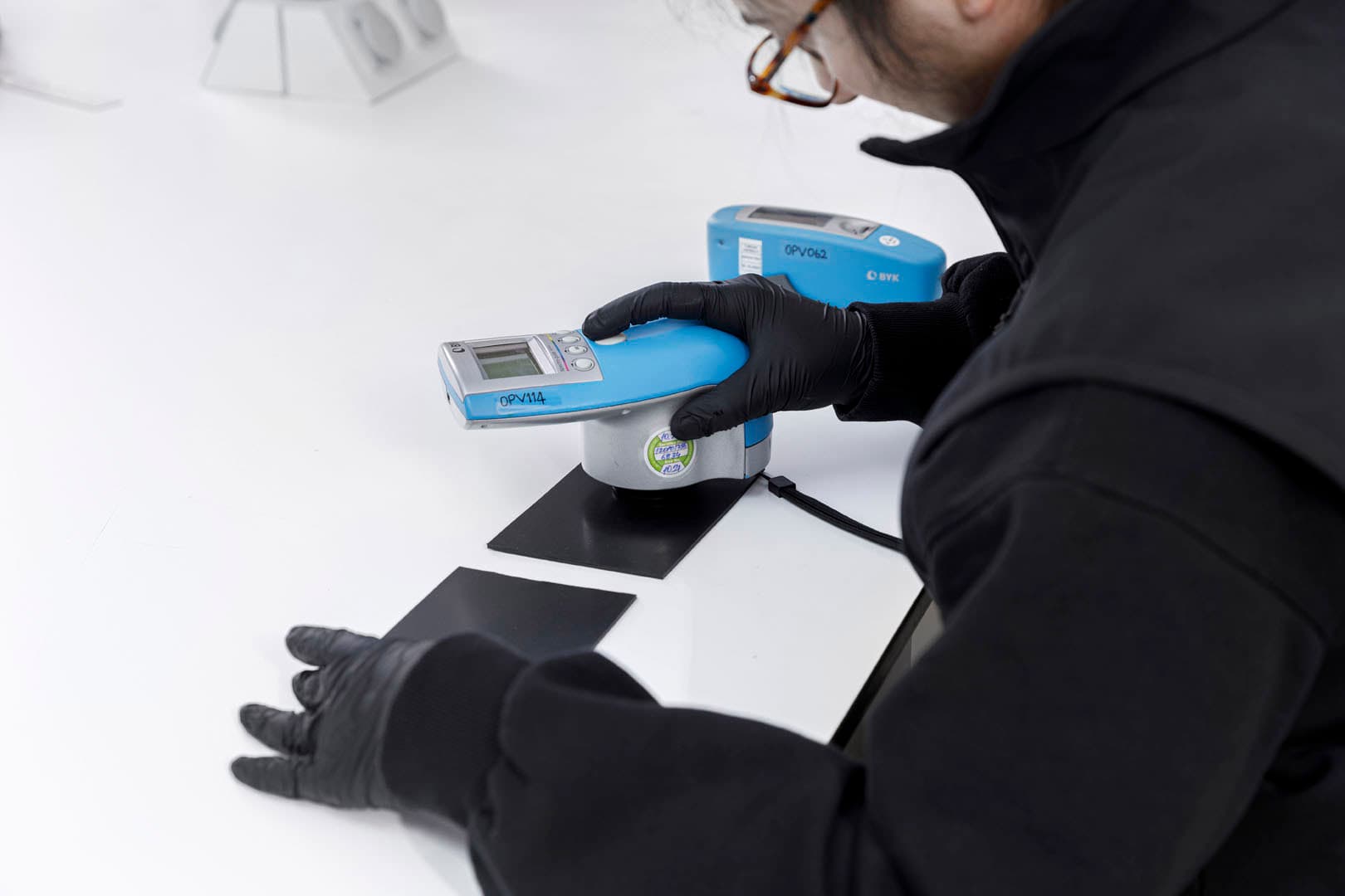 Surface and color measurement using spectrophotometer