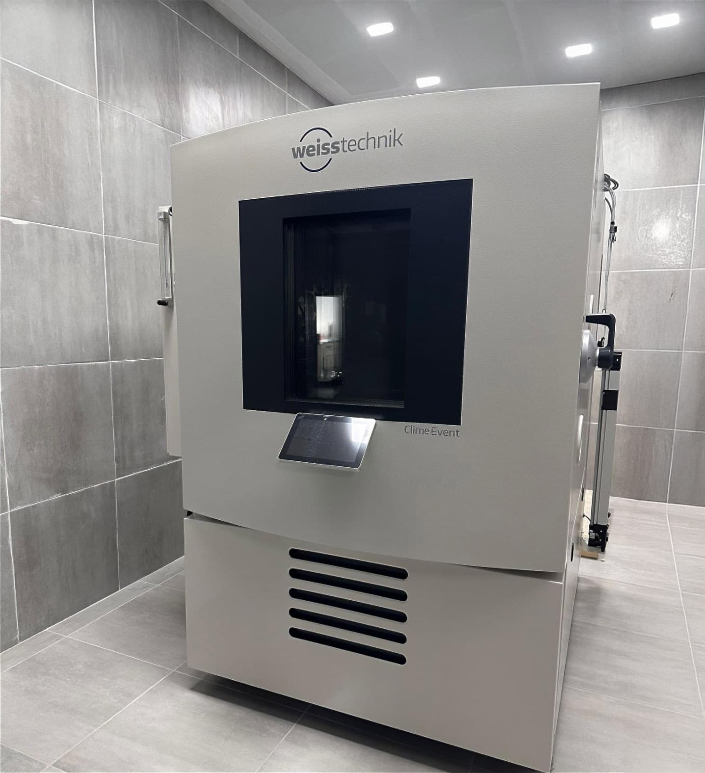 Noxious gas testing chamber and instrumentation